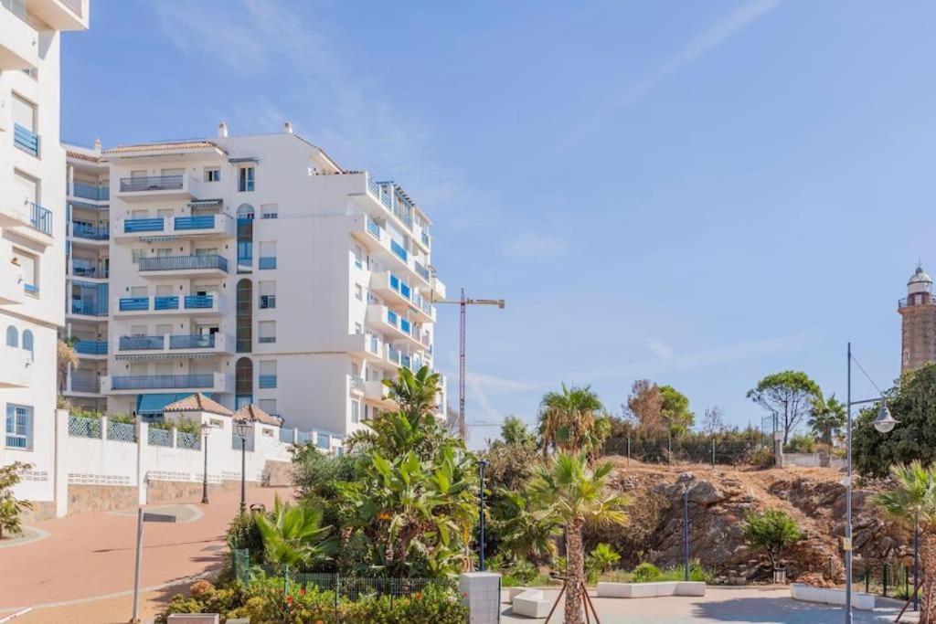 Vista Al Faro Apartment Estepona Bagian luar foto